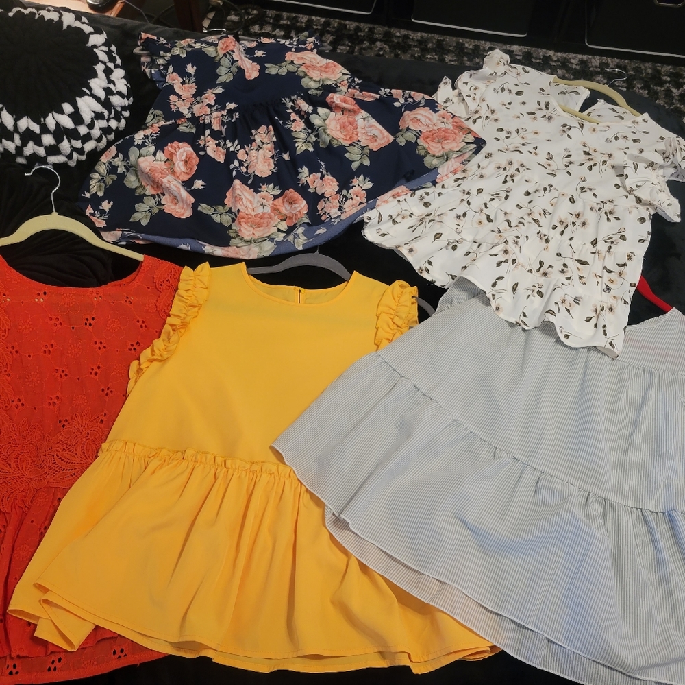 Lot of 5 woman's tops